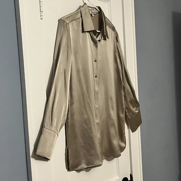 Tyler Boe 100% silk champagne button up quiet luxury minimalist work office sz 8 - Picture 2 of 9